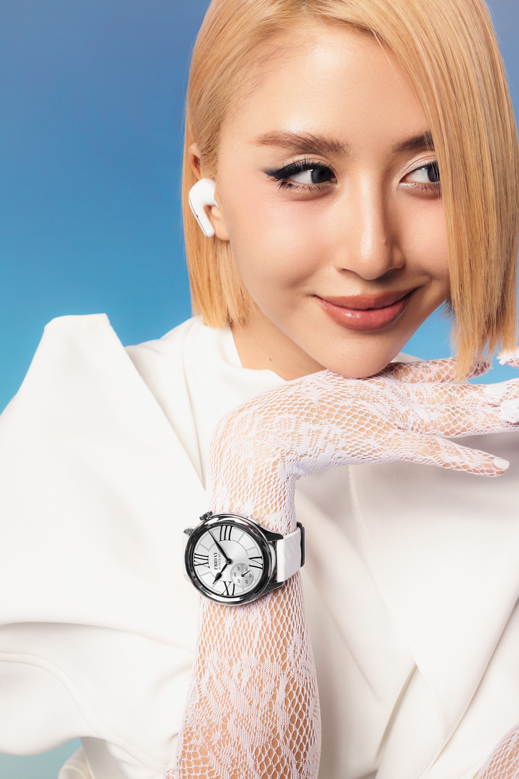 Quỳnh Anh Shyn: Xiaomi Watch S4 và Xiaomi Buds 5 Pro - phụ kiện “must-have” cho tín đồ thời trang hiện đại- Ảnh 1.