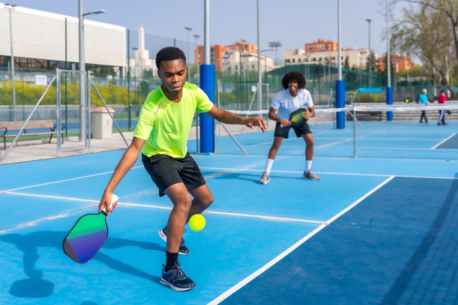 Chinh phục pickleball: Chơi để vui, đừng để bị "ám ảnh"- Ảnh 1.