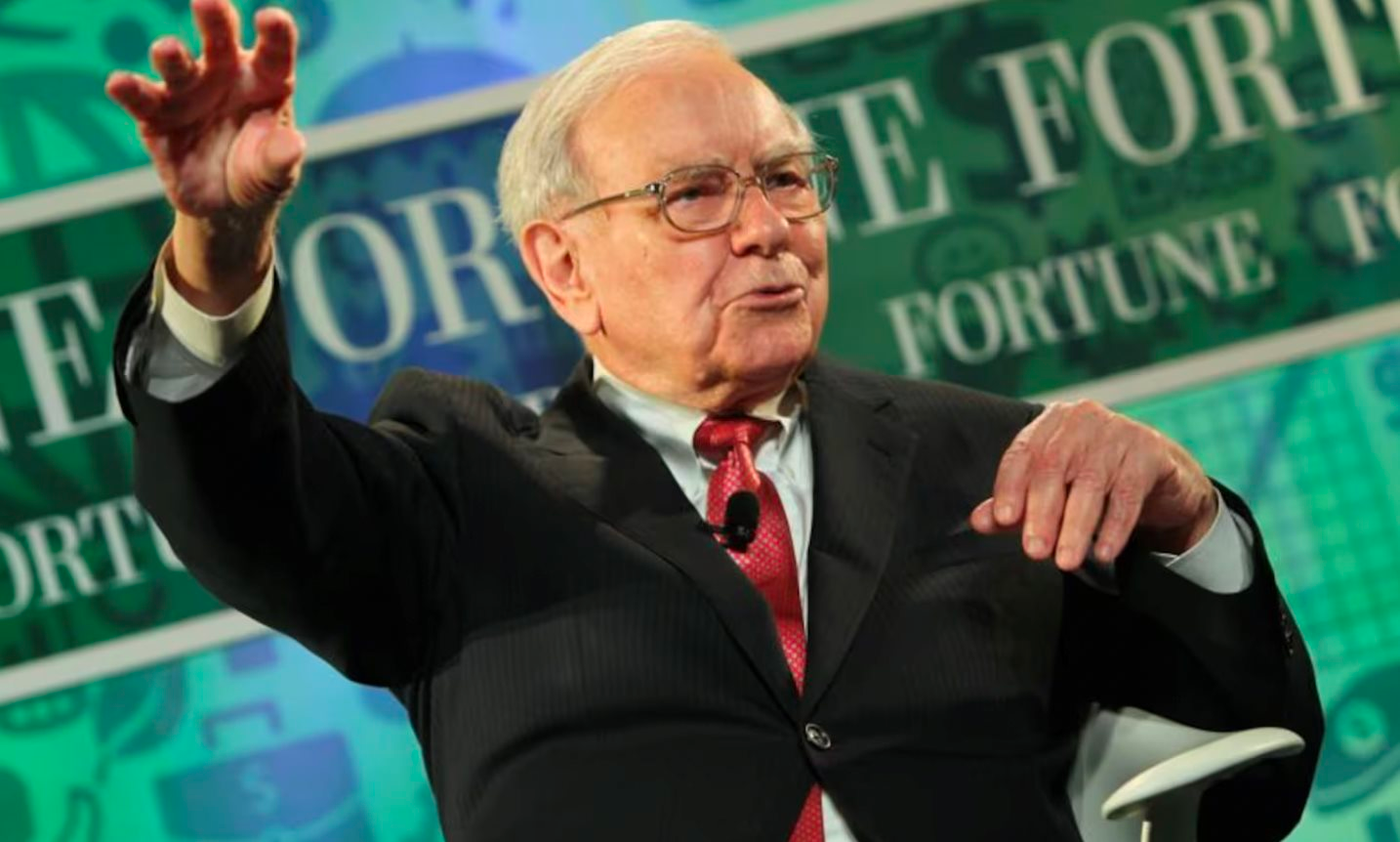 Warren Buffett tiết lộ 6 cổ phiếu hiếm hoi vừa được ông mua với 2,6 tỷ USD, giữa lúc 'ngại' triển khai khối tiền mặt 334 tỷ USD- Ảnh 1.