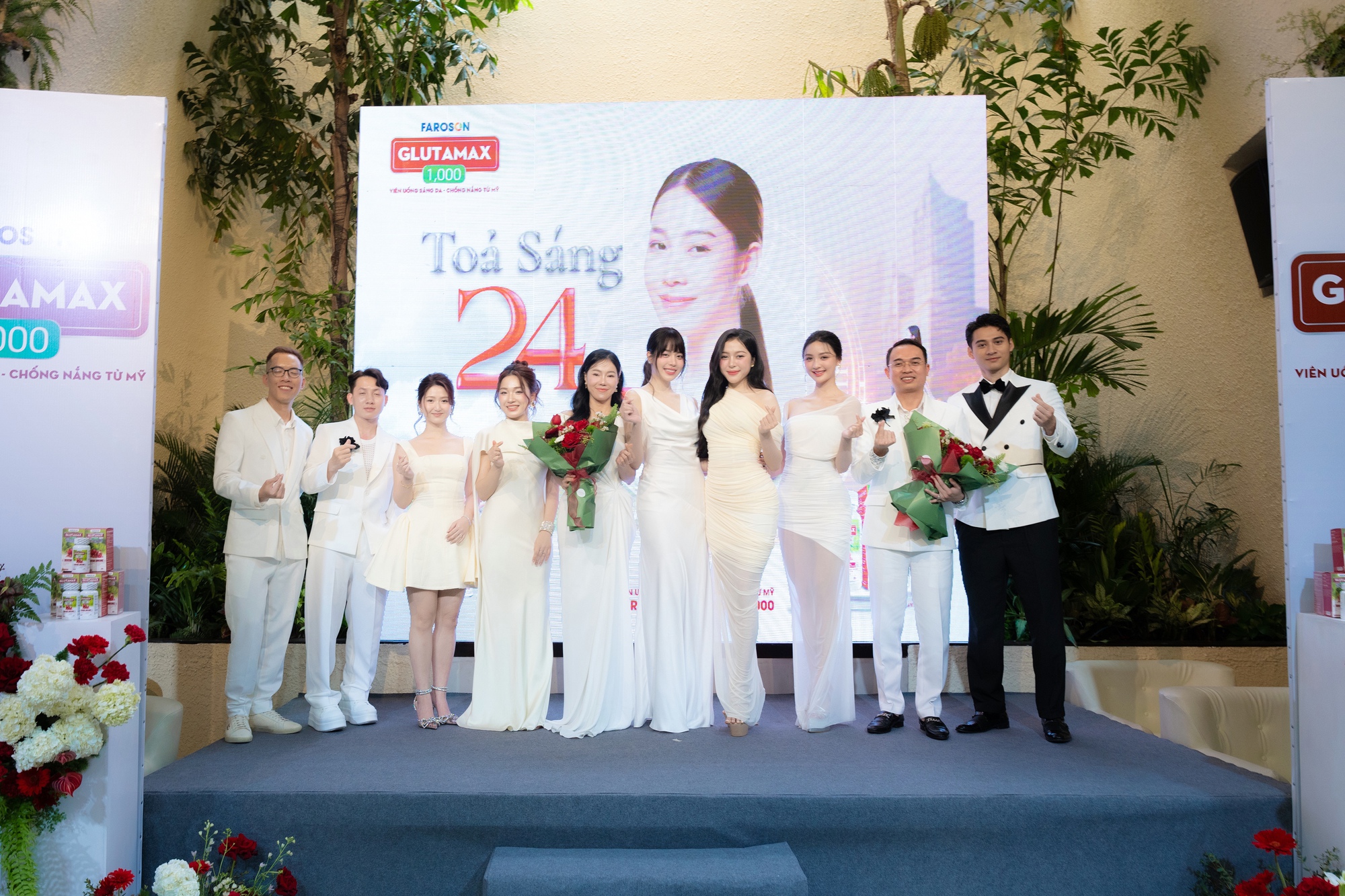 Dàn sao hội tụ tại sự kiện "Tỏa Sáng 24/7" bật mí bí quyết làn da rạng rỡ không gián đoạn- Ảnh 1.