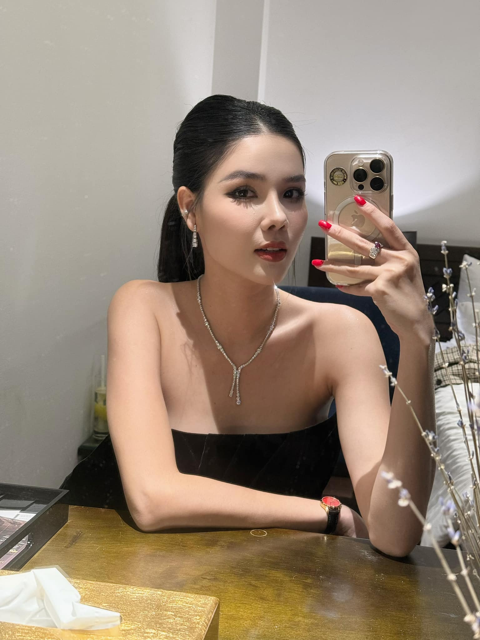 Kỳ Hân khoe vóc dáng nuột nà thời tung hoành showbiz, sau 8 năm làm vợ Mạc Hồng Quân thay đổi hoàn toàn- Ảnh 2. Kỳ Hân khoe vóc dáng nuột nà thời tung hoành showbiz, sau 8 năm làm vợ Mạc Hồng Quân thay đổi hoàn toàn- Ảnh 2.