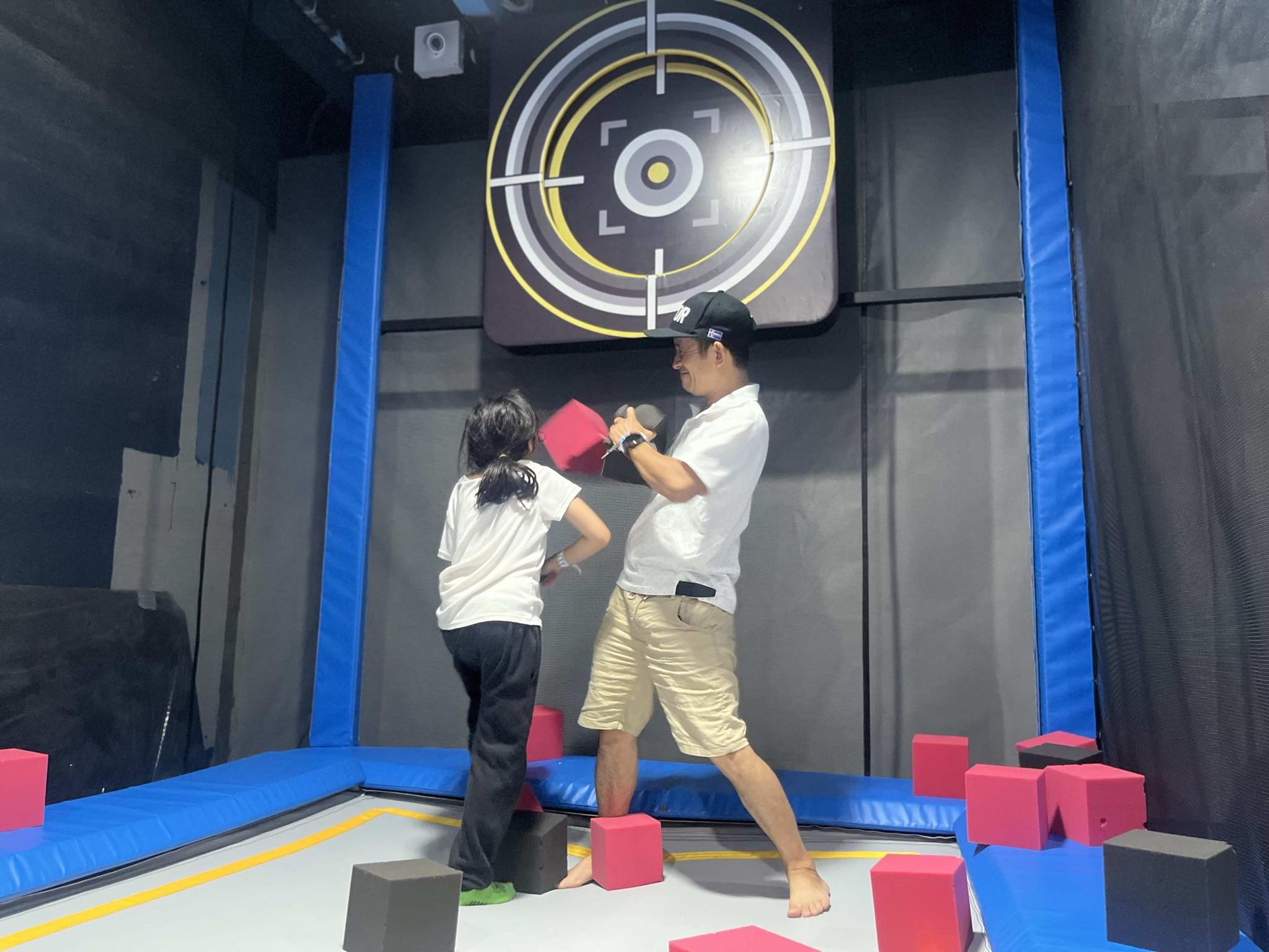 Con g&aacute;i n&oacute;i: &ldquo;Con bị tẩy chay