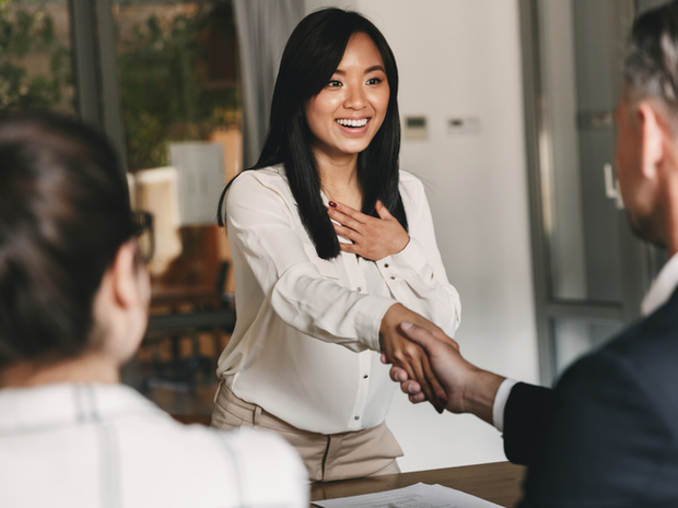 Nếu bạn thường l&agrave;m 3 điều n&agrave;y th&igrave; xin ch&uacute;c mừng: Bạn l&agrave; người c&oacute; EQ cao!- Ảnh 1.