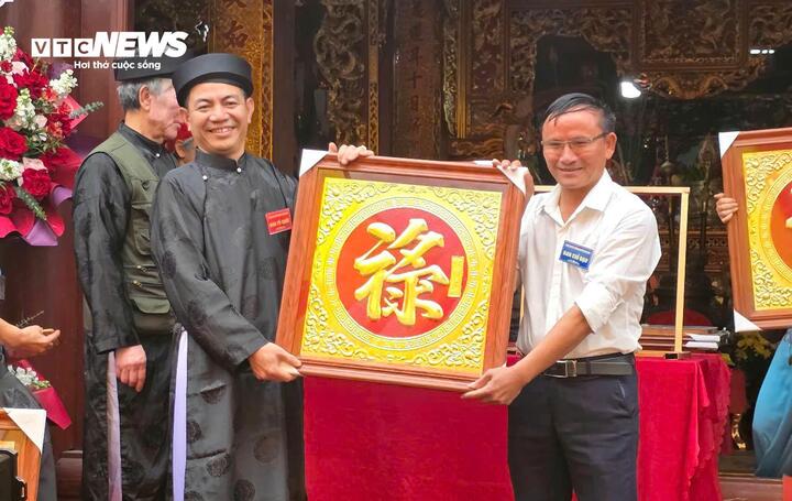 Hội thi độc lạ bậc nhất Bắc Ninh: G&agrave; đứng tr&ecirc;n m&acirc;m, x&ocirc;i trắng tinh kh&ocirc;ng vết nứt- Ảnh 6.