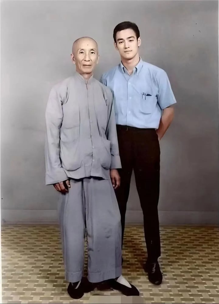 Chỉ nhìn tư thế đi, Diệp Vấn đã tiên đoán về cái chết của Lý Tiểu Long- Ảnh 4. Chỉ nhìn tư thế đi, Diệp Vấn đã tiên đoán về cái chết của Lý Tiểu Long- Ảnh 4.