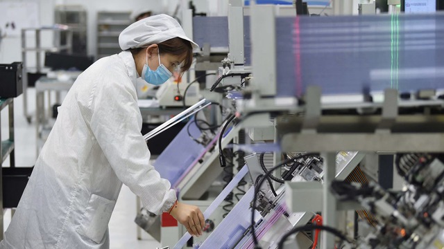 Chờ đón cú sốc Trung Quốc: Tình thế rất khốc liệt và Chờ đón cú sốc Trung Quốc: Tình thế rất khốc liệt và