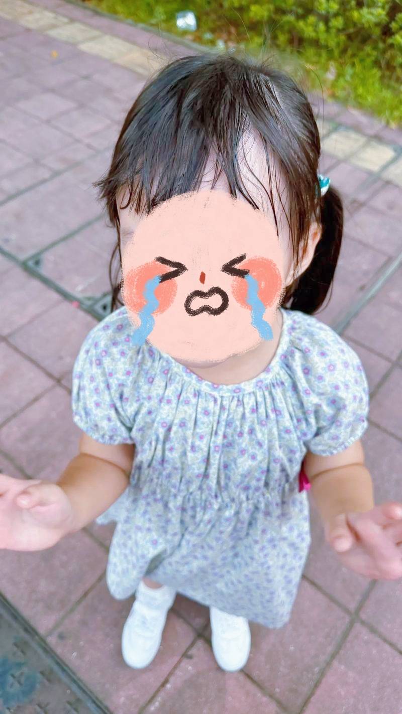 Mẹ n&agrave;o cũng muốn con xinh nhưng chuy&ecirc;n gia n&oacute;i: Biến con th&agrave;nh "c&ocirc;ng ch&uacute;a" chưa chắc l&agrave; y&ecirc;u thương, c&oacute; khi c&ograve;n l&agrave; BI KỊCH!- Ảnh 1.