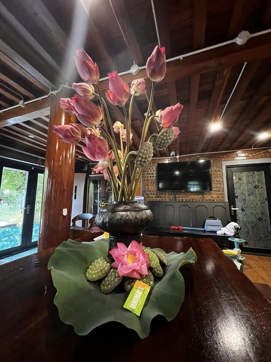 Bên trong biệt phủ như resort 5 sao của nam nghệ sĩ gắn liền với Gặp nhau cuối tuần- Ảnh 13.