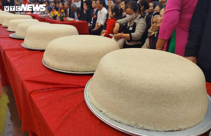 Hội thi độc lạ bậc nhất Bắc Ninh: G&agrave; đứng tr&ecirc;n m&acirc;m, x&ocirc;i trắng tinh kh&ocirc;ng vết nứt- Ảnh 4.