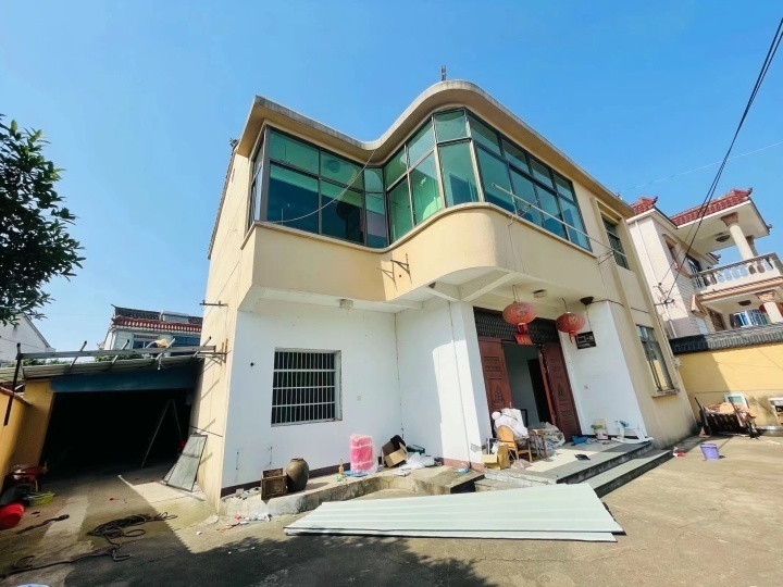 Đôi vợ chồng chi 10 tỷ đồng xây biệt thự ở nông thôn: 