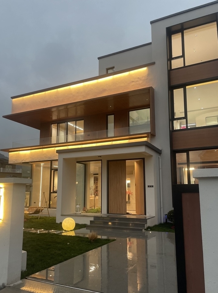 Đôi vợ chồng chi 10 tỷ đồng xây biệt thự ở nông thôn: 