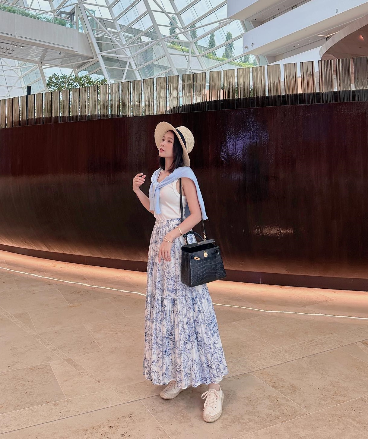 Cựu hot girl 35 tuổi m&agrave; tr&ocirc;ng như 25, cao 1m60 nhưng l&ecirc;n đồ si&ecirc;u t&ocirc;n d&aacute;ng- Ảnh 9.