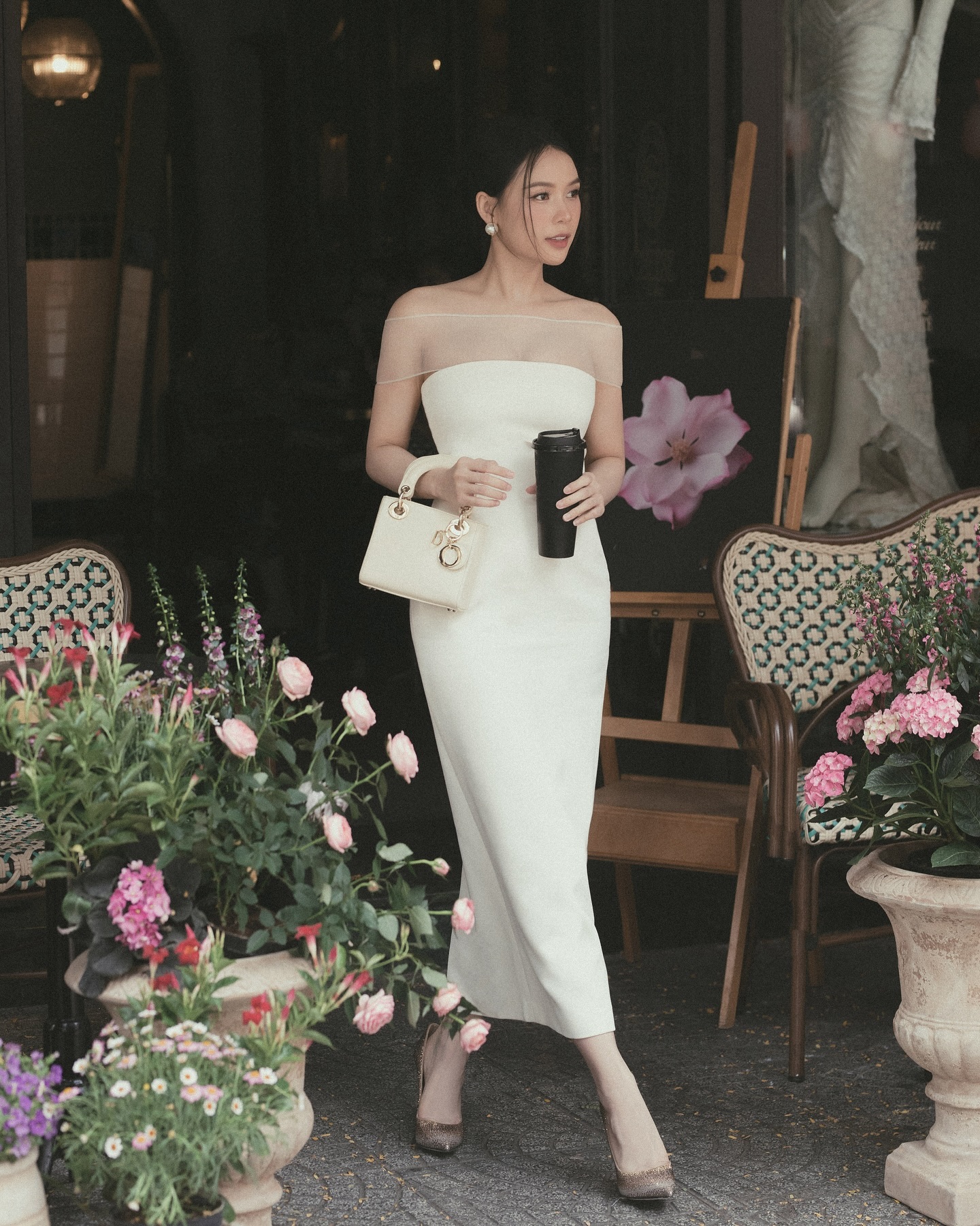 Cựu hot girl 35 tuổi m&agrave; tr&ocirc;ng như 25, cao 1m60 nhưng l&ecirc;n đồ si&ecirc;u t&ocirc;n d&aacute;ng- Ảnh 5.