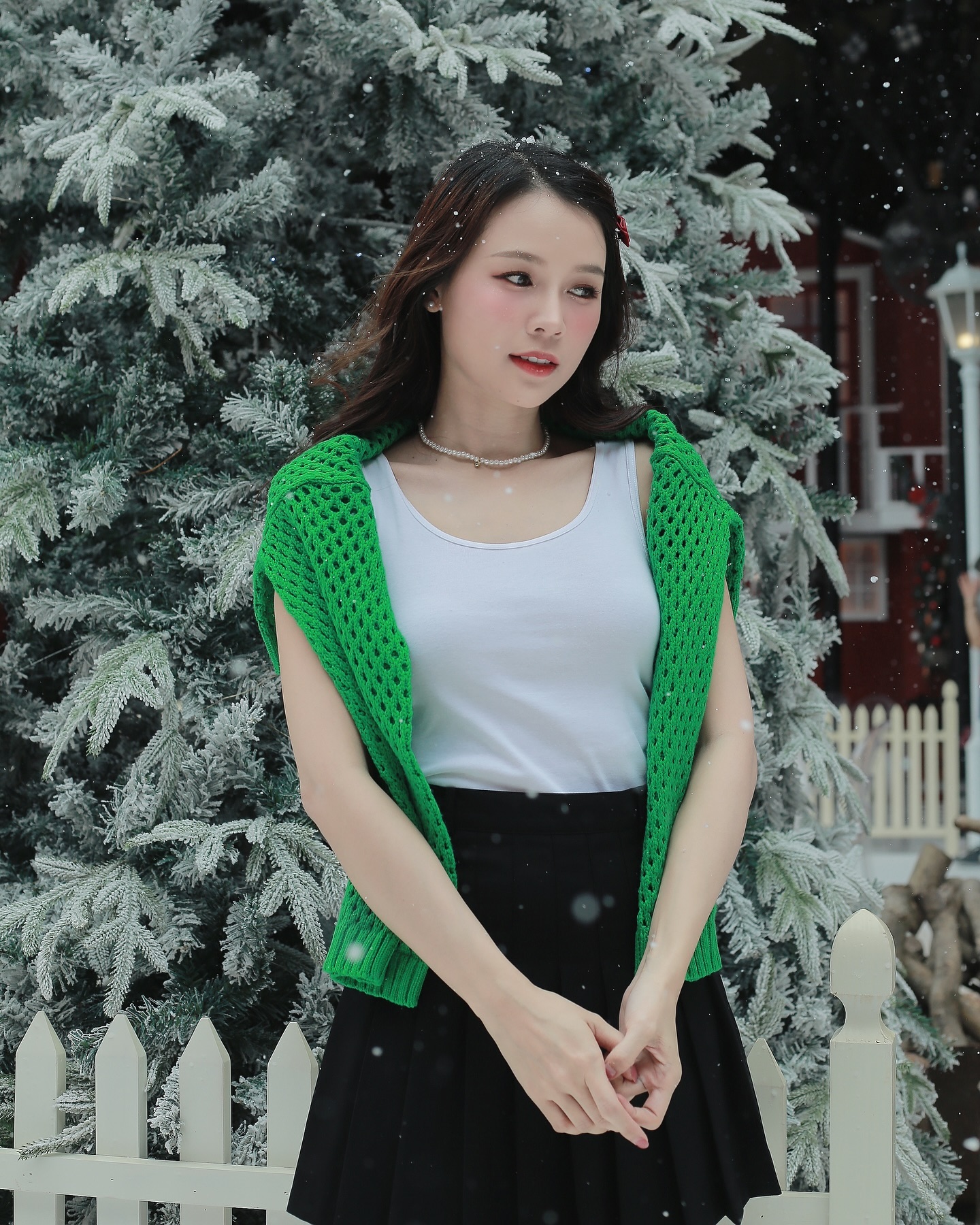 Cựu hot girl 35 tuổi m&agrave; tr&ocirc;ng như 25, cao 1m60 nhưng l&ecirc;n đồ si&ecirc;u t&ocirc;n d&aacute;ng- Ảnh 1.