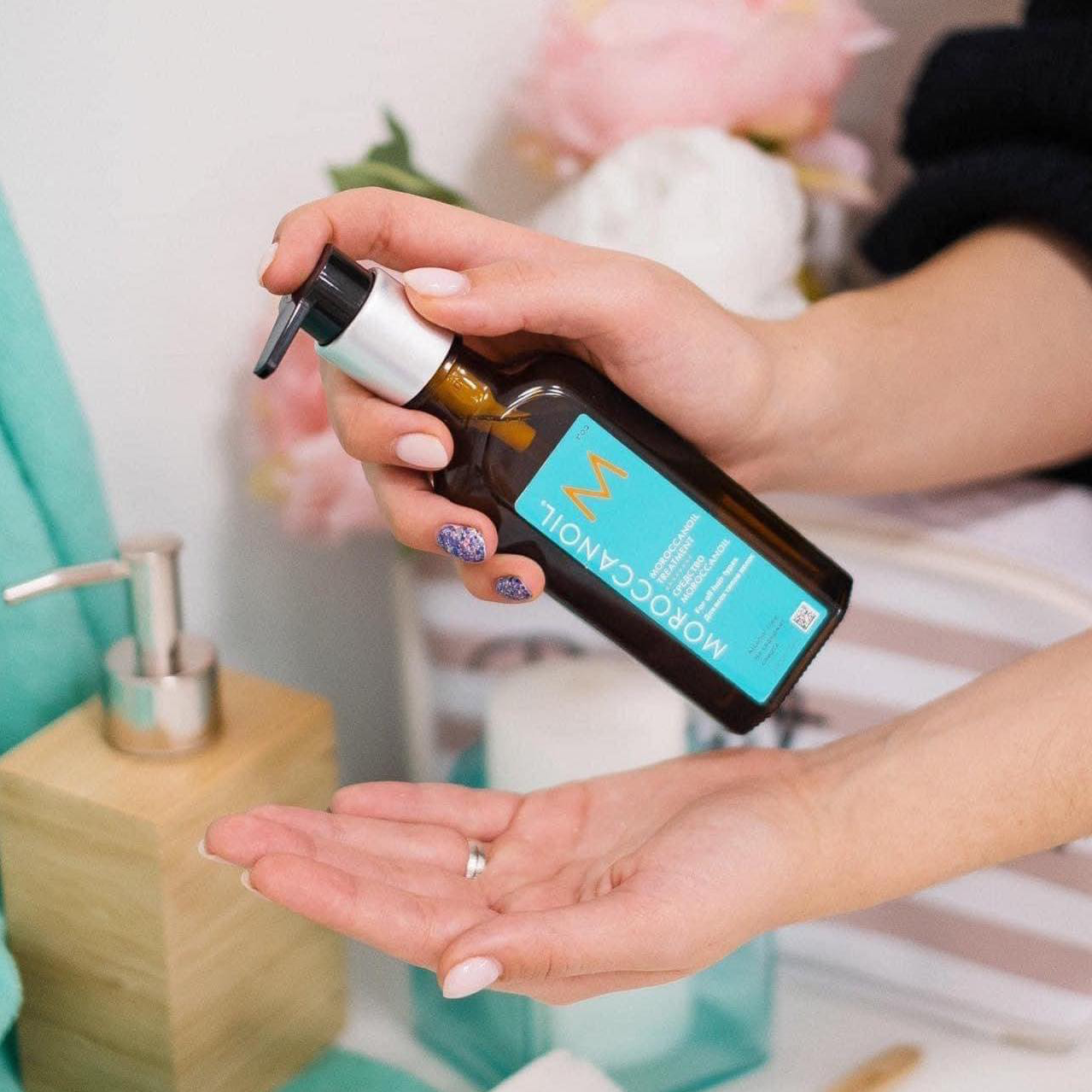 6 tuyệt chiêu khi gội đầu giúp tóc bạn đẹp như vừa đi dưỡng ở spa- Ảnh 5.