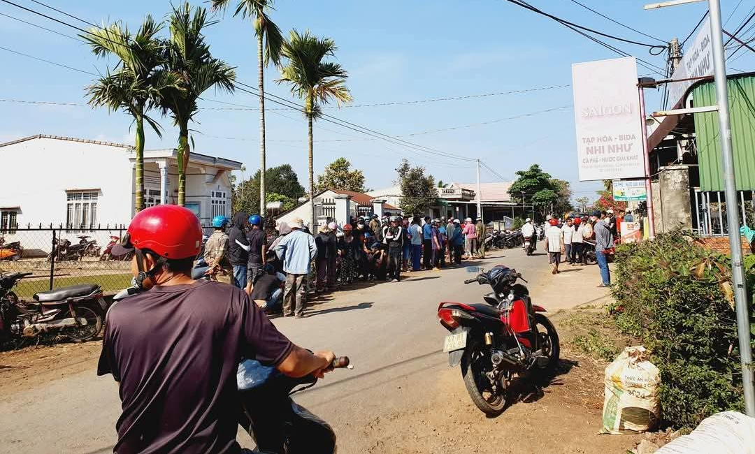 Nam thanh niên sang tận nhà sát hại người yêu rồi đến công an đầu thú- Ảnh 1.