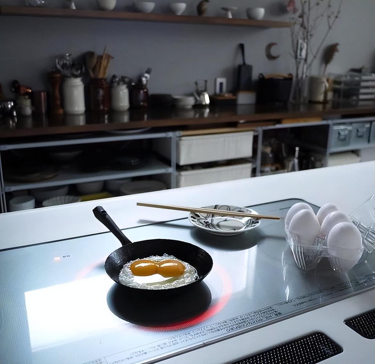 Người phụ nữ 50 tuổi ở một mình trong ngôi nhà 35m2 sau ly hôn: Cuộc sống của tôi không thể tuyệt vời hơn!- Ảnh 7.