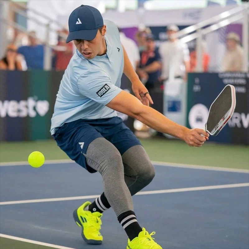Top 1 pickleball thế giới Ben Johns thua sốc trước thần đồng 16 tuổi, &ldquo;tr&uacute;t giận&rdquo; l&ecirc;n chiếc vợt đắt gi&aacute;- Ảnh 1.