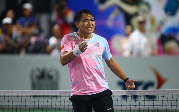 Giải v&ocirc; địch Pickleball quốc gia: Ph&uacute;c Huỳnh thắng Vinh Hiển trong trận &ldquo;si&ecirc;u kinh điển&rdquo;, Tr&uacute;c T&acirc;m v&ocirc; địch đơn nữ- Ảnh 1.