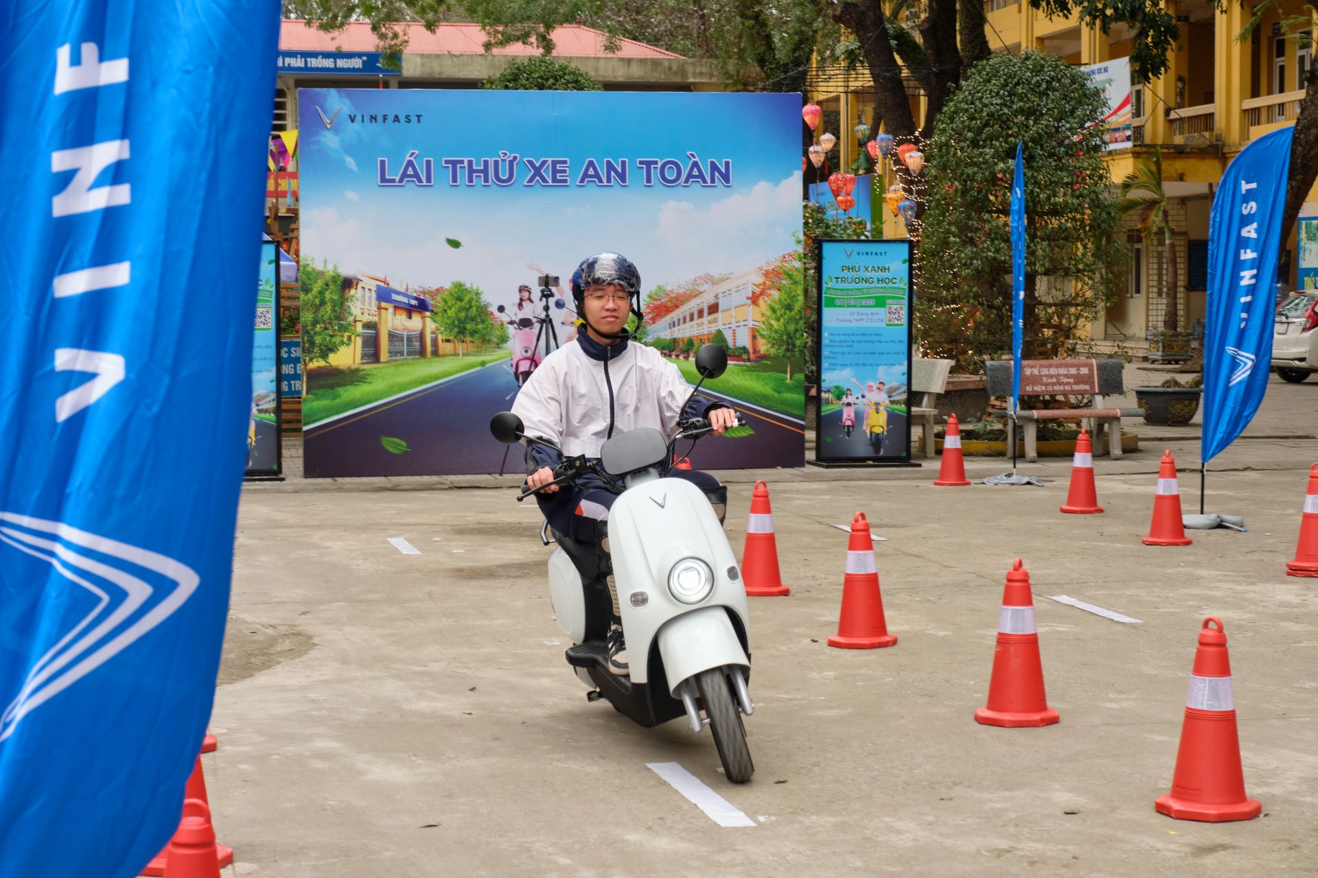 Chương trình “Phủ Xanh Trường Học” truyền cảm hứng sống xanh cho hàng vạn học sinh cả nước- Ảnh 3. Chương trình “Phủ Xanh Trường Học” truyền cảm hứng sống xanh cho hàng vạn học sinh cả nước- Ảnh 3.
