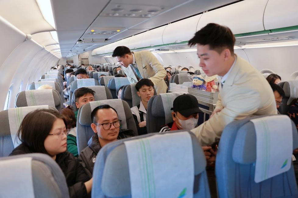 Hành khách đón mừng ngày quốc tế phụ nữ từ bầu trời cùng Bamboo Airways- Ảnh 6.
