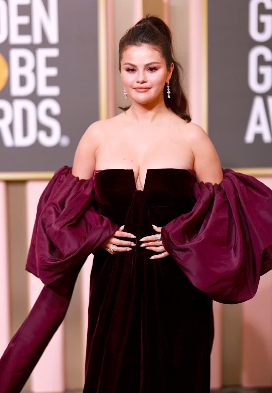 Hậu giảm cân, nhan sắc của “công chúa” Selena Gomez ngày càng thăng hạng- Ảnh 10.