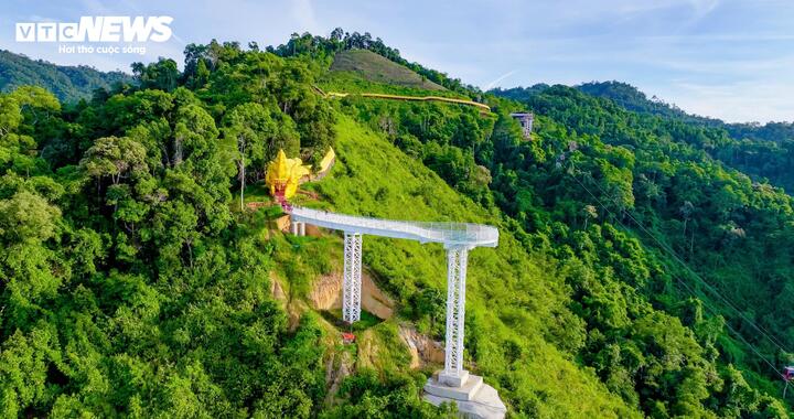 Xác lập kỷ lục Hành lang có mái che hình rồng vắt qua núi dài nhất Việt Nam- Ảnh 1.