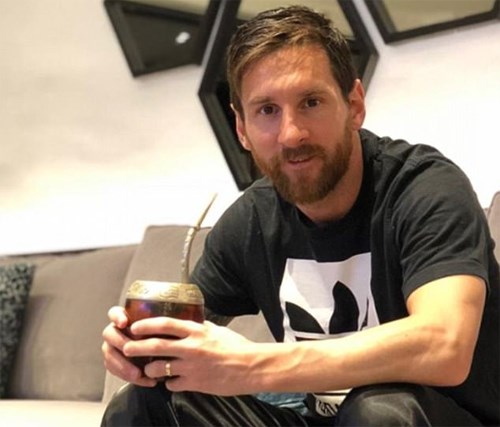 Loại đồ uống Messi m&ecirc; mẩn, đi đ&acirc;u cũng mang theo: B&ecirc;n trong chứa g&igrave; m&agrave; được v&iacute; l&agrave; &lsquo;quốc ẩm&rsquo;?- Ảnh 3.