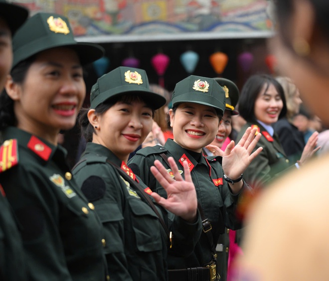 Các nữ sĩ quan xinh đẹp Đơn vị Cảnh sát Gìn giữ hòa bình số 1 Việt Nam- Ảnh 10.