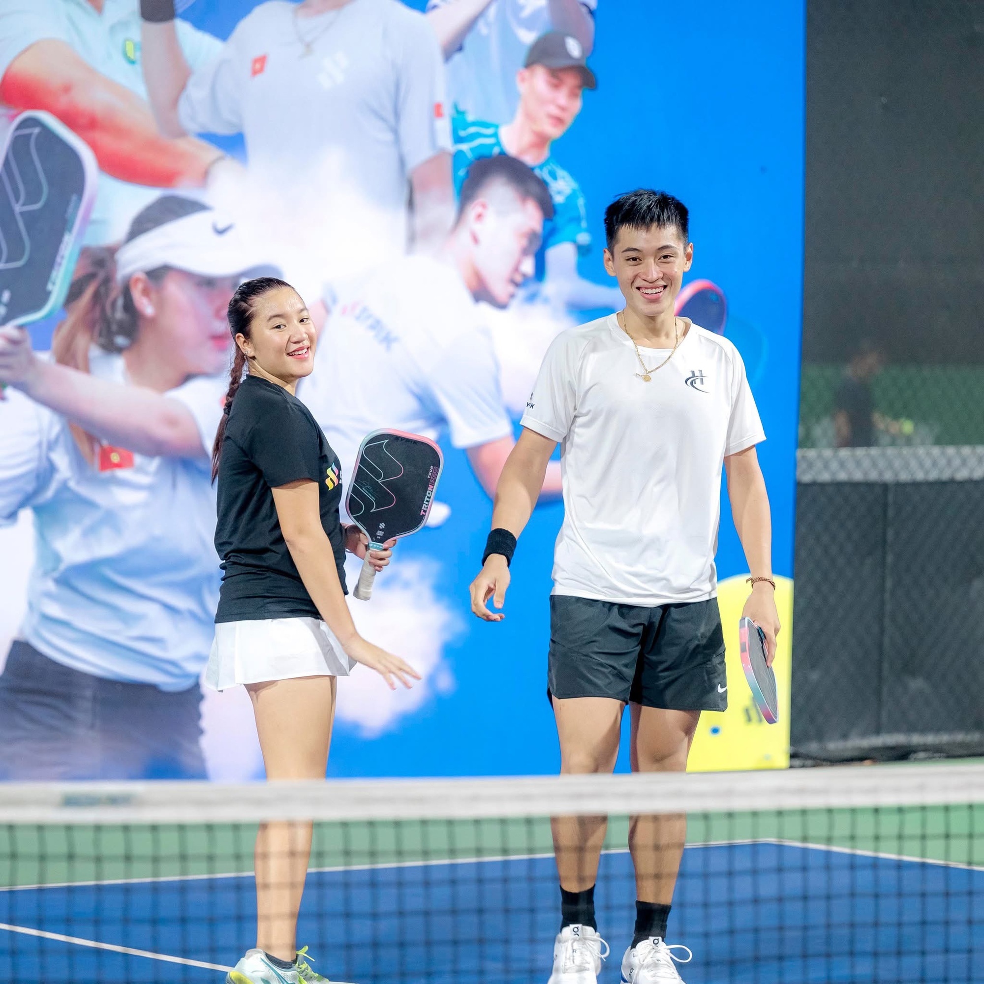 Sophia Huỳnh Trần và Trương Vinh Hiển: Cặp đôi hot nhất làng pickleball, trên sân ăn ý ngoài đời yêu đương- Ảnh 1.