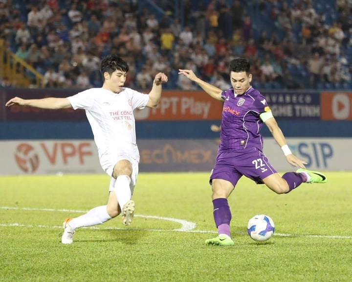 Tiến Linh chấn thương, HLV Kim Sang-sik thử Công Phượng, Hoàng Vũ Samson?- Ảnh 1. Tiến Linh chấn thương, HLV Kim Sang-sik thử Công Phượng, Hoàng Vũ Samson?- Ảnh 1.