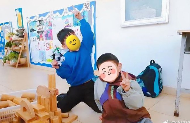Con trai l&agrave;m hỏng m&oacute;n đồ chơi hơn 14 triệu đồng của bạn, c&aacute;ch xử l&yacute; của người bố khiến phụ huynh đứa trẻ kia gật g&ugrave; nể phục- Ảnh 1.