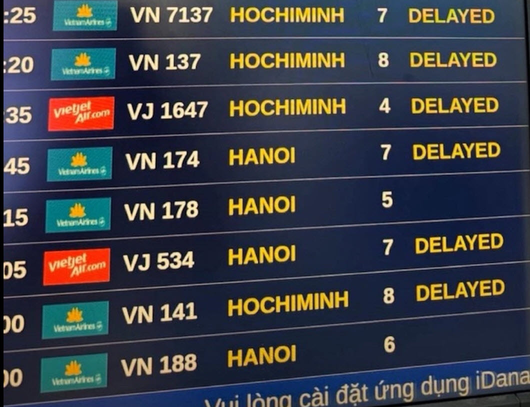 Nhiều h&agrave;nh kh&aacute;ch bị chậm chuyến suốt nhiều tiếng, Vietjet n&oacute;i g&igrave;?- Ảnh 1.