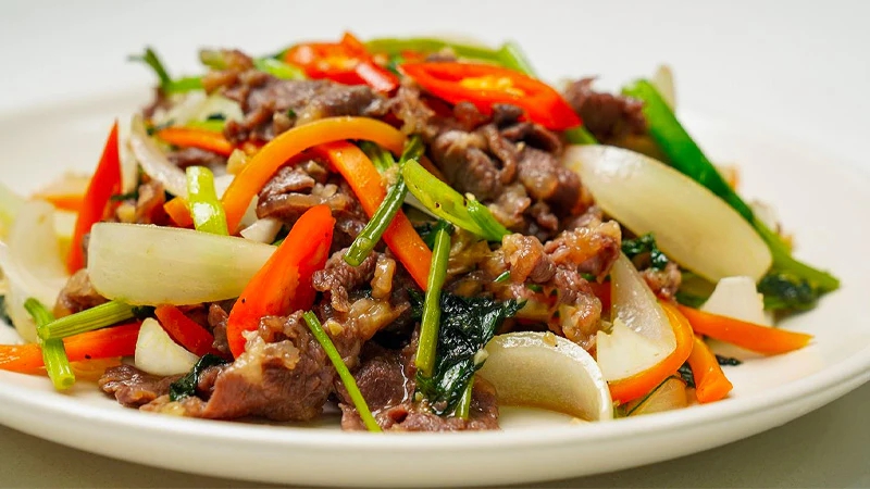 Ra chợ gặp 4 loại rau này phải mua ngay vì cực ít thuốc trừ sâu, giá rẻ còn cực kỳ bổ dưỡng- Ảnh 2.