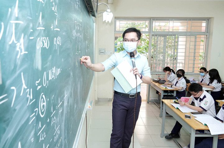 Điều chỉnh thời gian dạy học của gi&aacute;o vi&ecirc;n- Ảnh 1.