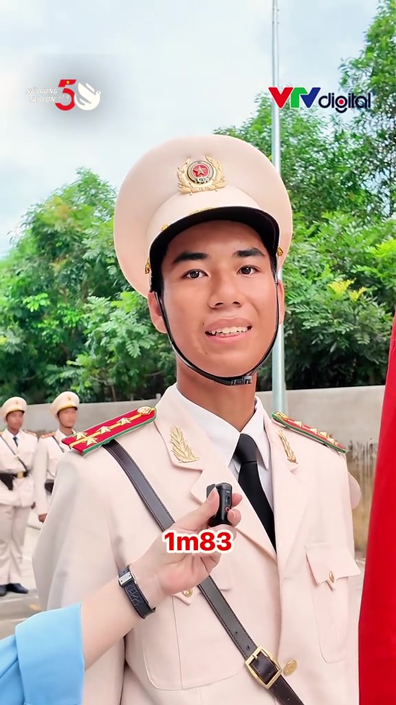 Chiến sĩ đội diễu binh cao 1m93 tiết lộ về gu bạn gái trên TikTok VTV24 thu hút 1,1 triệu người- Ảnh 4.