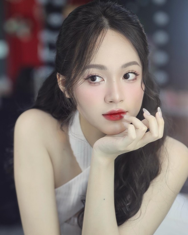 1 chi tiết khác biệt bóc trần tính cách thật của Á hậu được ví đẹp nhất Việt Nam- Ảnh 9.