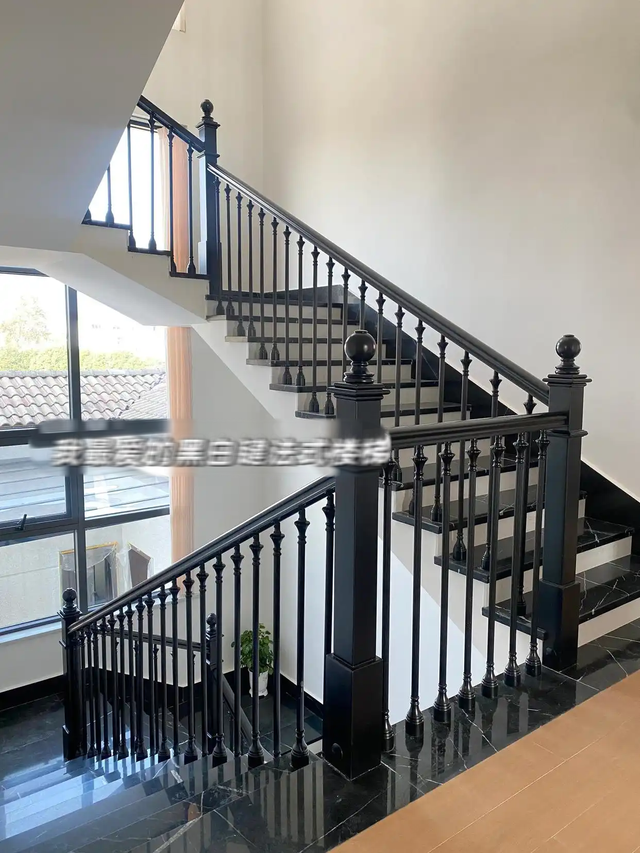 Con gái chi 5 tỷ đồng xây "bạch dinh" phong cách châu Âu cho bố mẹ dưỡng già, đầu tư thêm 2,4 tỷ đồng làm nội thất tiện nghi, ai cũng ghen tỵ- Ảnh 4.