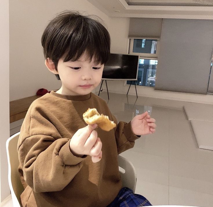 V&igrave; sao trẻ nhỏ từng rất th&ocirc;ng minh, lớn l&ecirc;n lại trở n&ecirc;n tầm thường? C&acirc;u trả lời khiến nhiều cha mẹ giật m&igrave;nh- Ảnh 2.