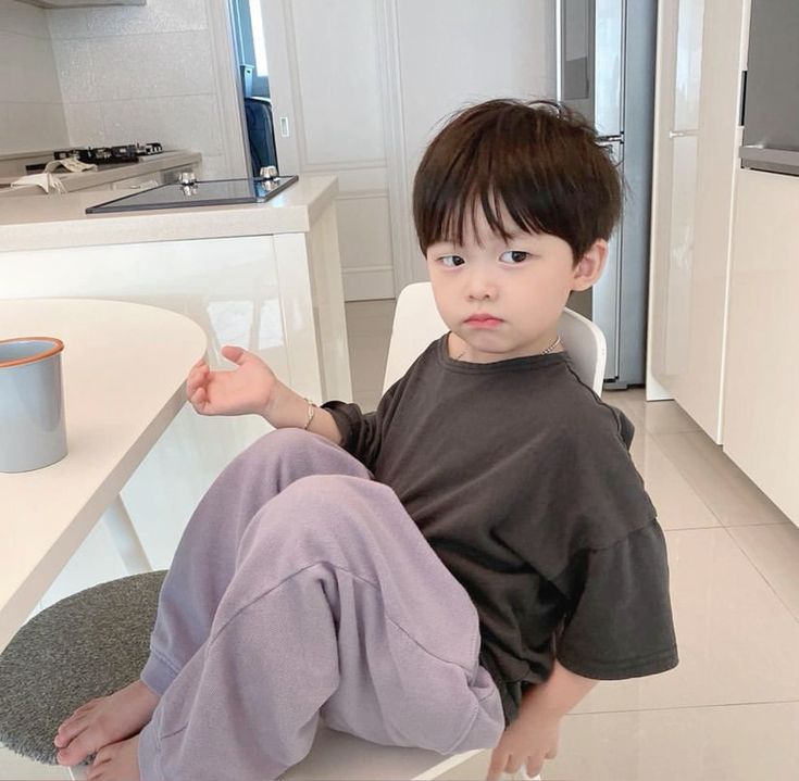 V&igrave; sao trẻ nhỏ từng rất th&ocirc;ng minh, lớn l&ecirc;n lại trở n&ecirc;n tầm thường? C&acirc;u trả lời khiến nhiều cha mẹ giật m&igrave;nh- Ảnh 1.