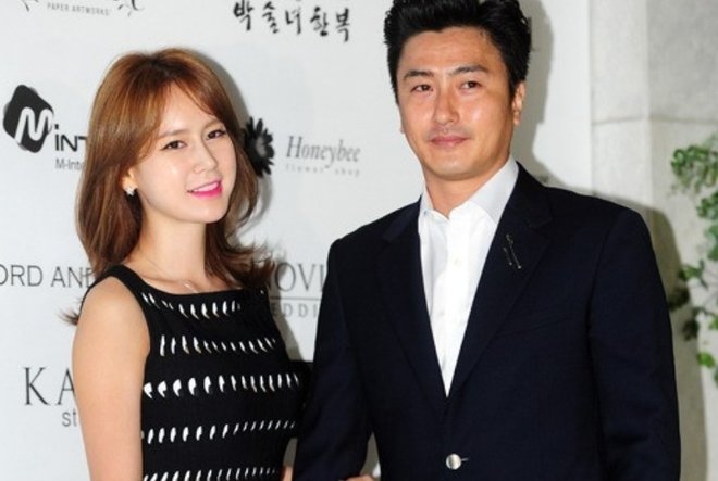 4 sao b&oacute;ng đ&aacute; may mắn lấy được vợ hoa hậu, b&ecirc;n nhau h&agrave;ng chục năm vẫn vi&ecirc;n m&atilde;n- Ảnh 4.