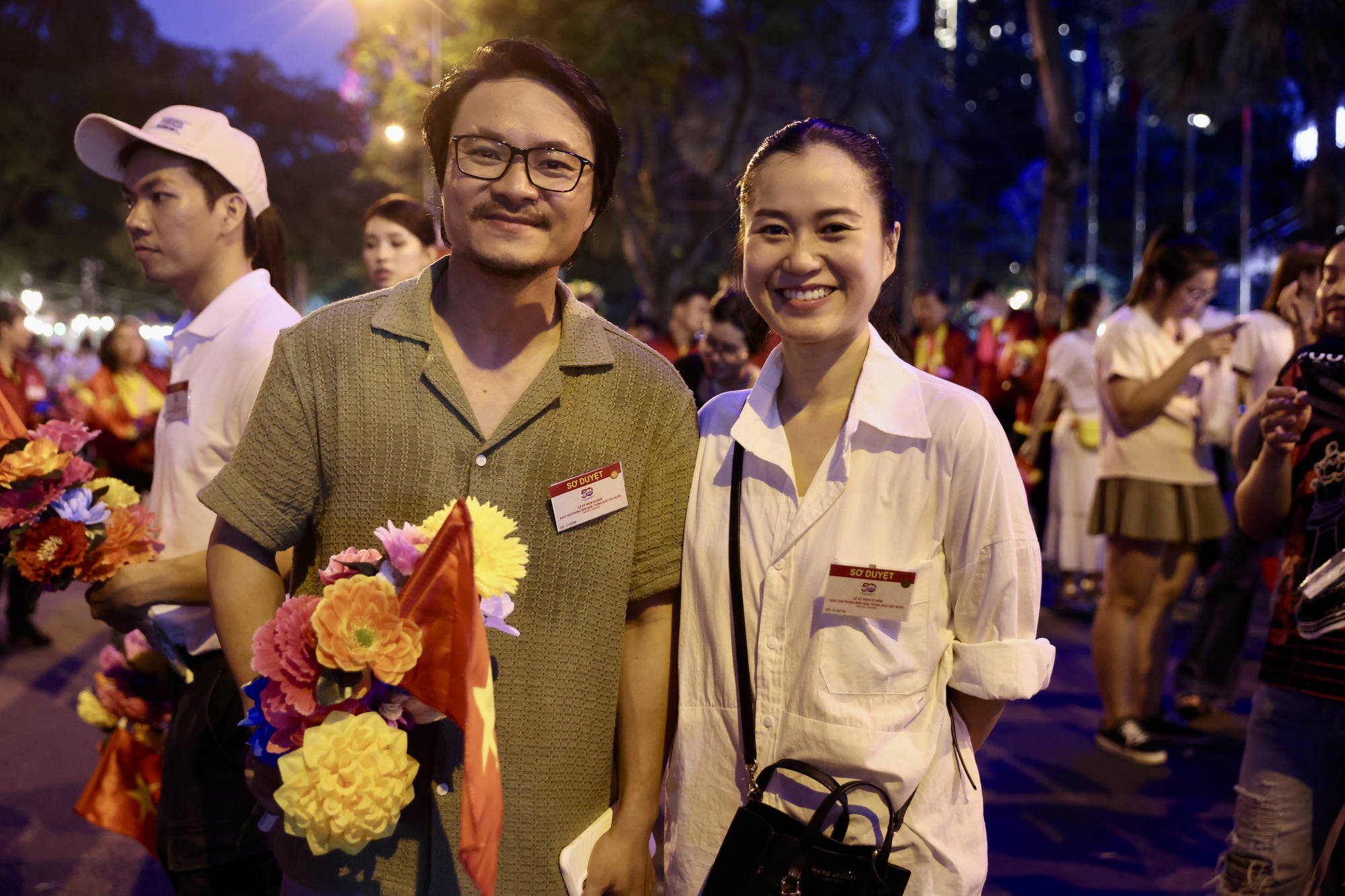 Sơ duyệt diễu hành 30/4: H'Hen Niê - Tiểu Vy và dàn sao tham gia, em trai Sơn Tùng gây sốt vì khoảnh khắc có Sơ duyệt diễu hành 30/4: H'Hen Niê - Tiểu Vy và dàn sao tham gia, em trai Sơn Tùng gây sốt vì khoảnh khắc có