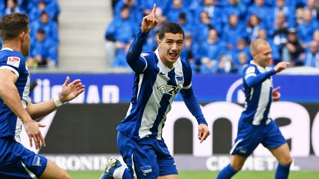 Cầu thủ gốc Việt đạt thỏa thuận gia nhập nhà đương kim vô địch Bundesliga- Ảnh 1. Cầu thủ gốc Việt đạt thỏa thuận gia nhập nhà đương kim vô địch Bundesliga- Ảnh 1.
