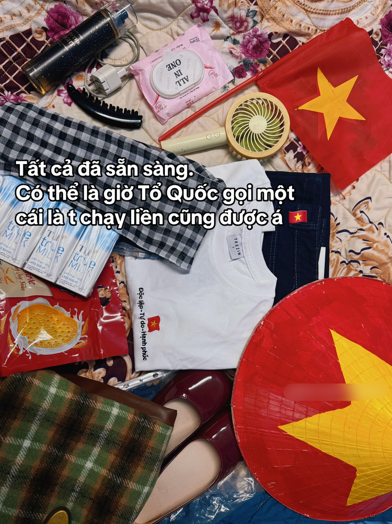 Mở túi đồ của hội đi camp "concert quốc gia" qua đêm: Bất ngờ với những thứ bên trong- Ảnh 4.