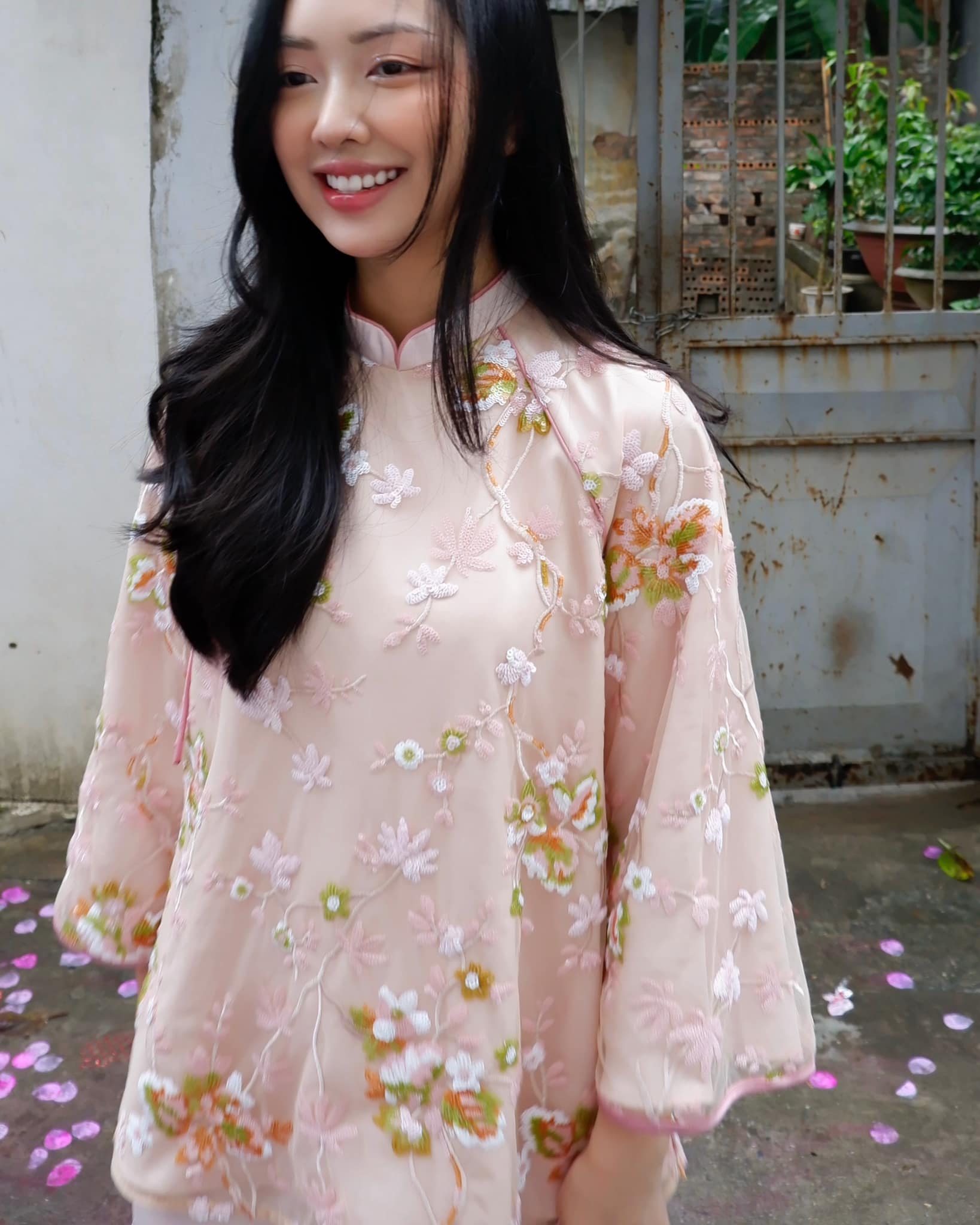 Nàng WAG vượt cả Doãn Hải My, Chu Thanh Huyền, được dân mạng khen xinh nhất, lộ diện sau sinh không thể nhận ra- Ảnh 6.