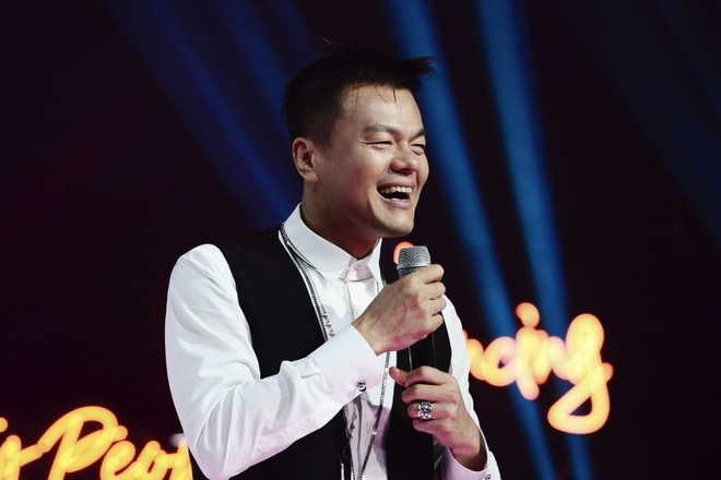 “Người đàn ông sến nhất Kpop” gây tranh cãi khi ngồi ghế nóng show nhảy cực hot, netizen thắc mắc “trình đến đâu?”- Ảnh 10.