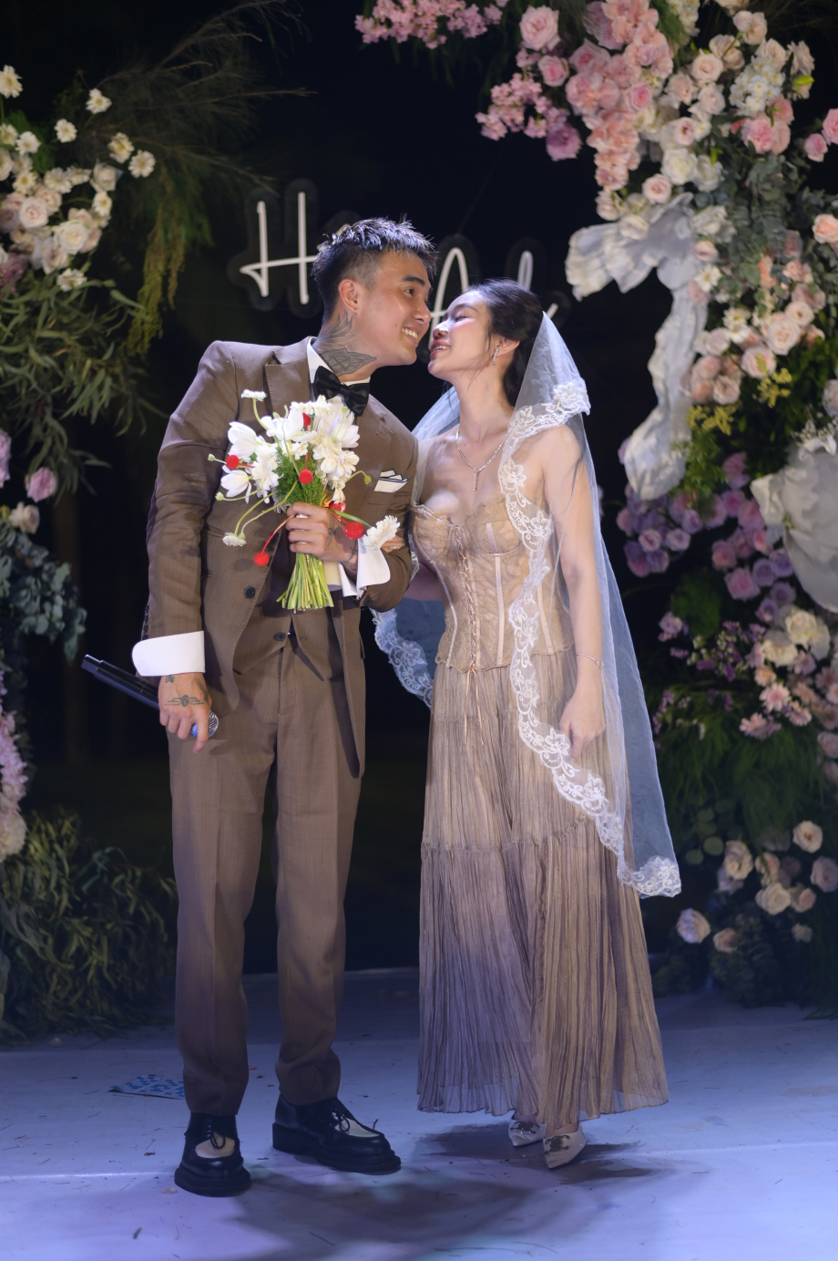 HOT: Cindy Lư chính thức được Đạt G cầu hôn!- Ảnh 4. HOT: Cindy Lư chính thức được Đạt G cầu hôn!- Ảnh 4.