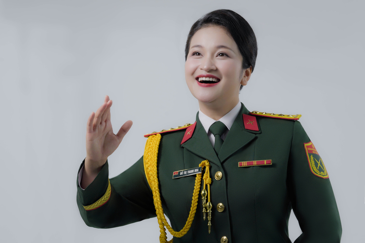 Chia sẻ xúc động của giọng nữ cao đầu tiên hát Đất Nước Trọn Niềm Vui - Ảnh 1.