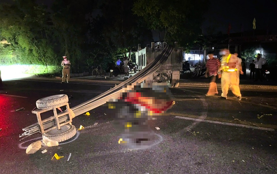 Tạm giữ hình sự người điều khiển xe 3 gác tự chế khiến 2 người thương vong- Ảnh 2.