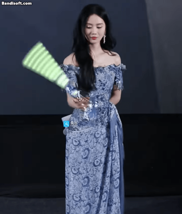 Mỹ nhân Trung Quốc đi tuyên truyền phim mới thôi mà, có cần đẹp vậy không: Netizen than sao cứ trẻ mãi, 14 năm không già- Ảnh 3.